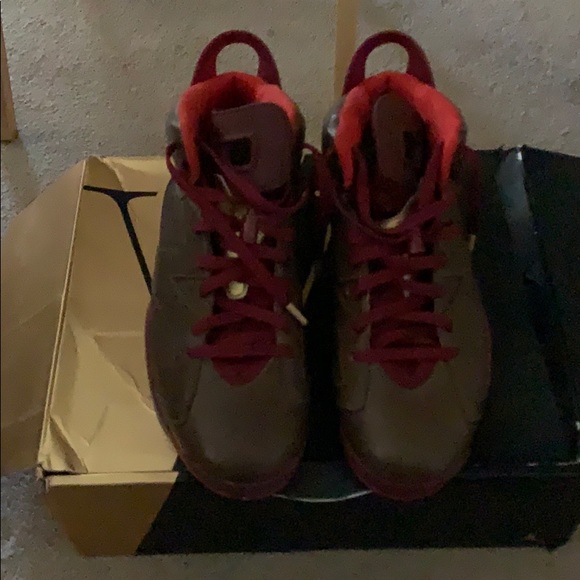 Jordan 6s - Picture 2 of 4